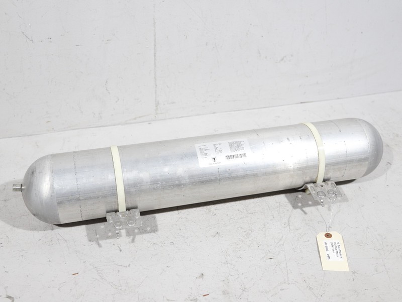 2016-2020 OEM TESLA MODEL X AIR SUSPENSION PRESSURE ACCUMULATOR TANK RESERVOIR
