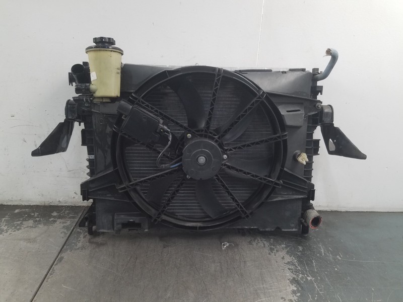 2011 Grand Marquis Crown Vic Police Radiator / Fan Assembly #2203 B8