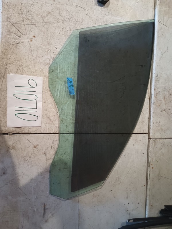 04-10 BMW 525i 530i E60 Passenger Right Front Door Window Glass OEM