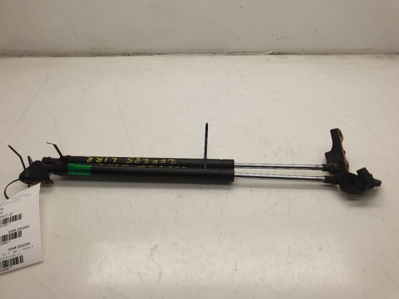 2009 SCION XB LEFT AND RIGHT SIDES LIFTGATE LIFT SUPPORTERS ASSEMBLY