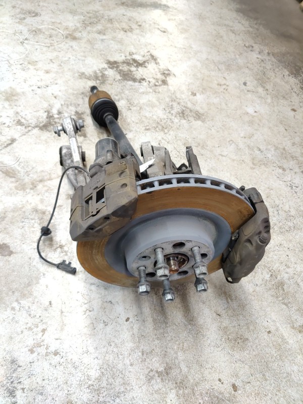 12-16 Tesla Model S Right Rear Suspension Assembly W/ Caliper 27071
