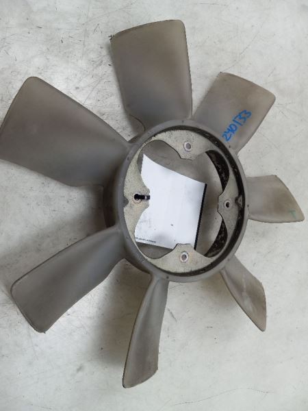05-15 TOYOTA TACOMA SR5 2.7L RWD AT RADIATOR FAN BLADE