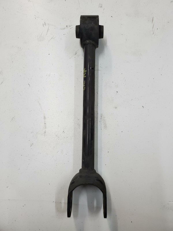 Rear Left Lateral Lower Control Arm 2018 Toyota C-HR 48710-47010 2019 2020