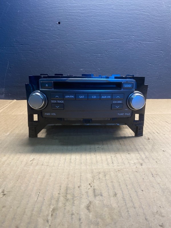 2010 - 2012 Lexus LS460 AM FM Radio Receiver 6 Disc CD Player OEM AB7459 DG