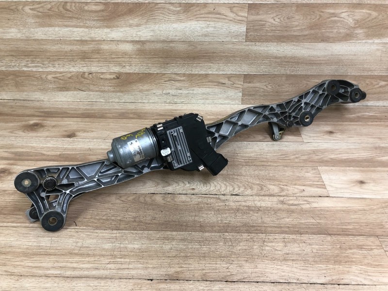BMW E65 E66 745 750 760 OEM FRONT WINDSHIELD WIPER WITH MOTOR 2002-2008 3
