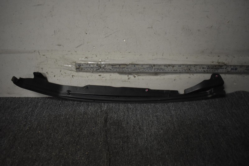 2017-2019 JEEP COMPASS TRAILHAWK WEATHERSTRIP RIGHT SIDE FACTORY OEM
