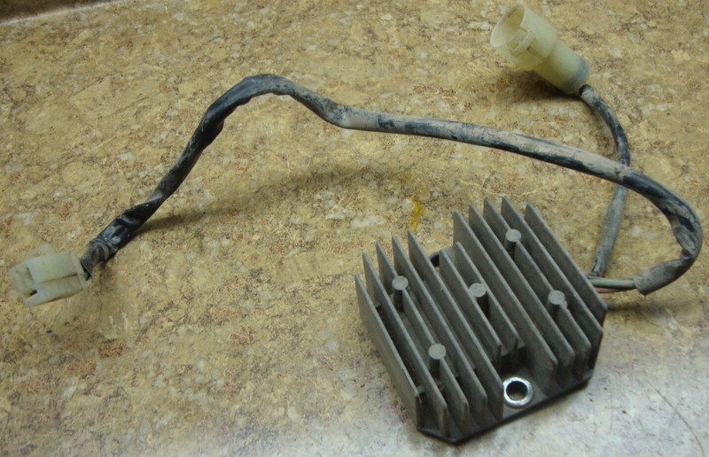 1990 Honda Fourtrax TRX300 TRX 300 4X4 Electrical Voltage Regulator Rectifier FW