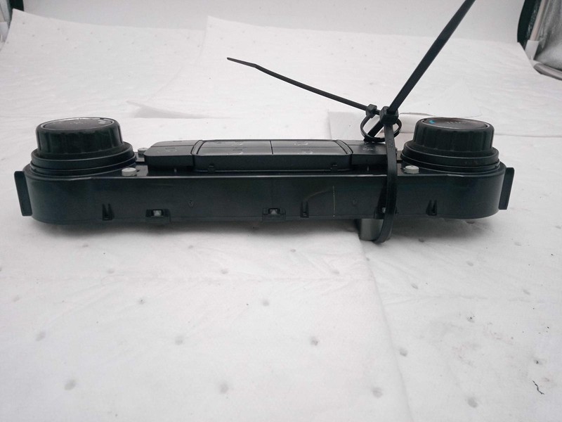 2021 Chevrolet Colorado A/C Selector Switch OEM White 123K Miles NJ25-21494