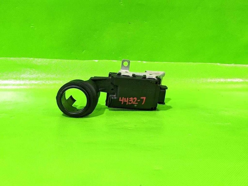 02-05 LIBERTY ANTI THEFT IGNITION IMMOBILIZER OEM 4432-7
