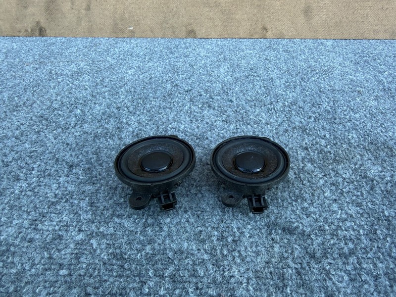 RIVIAN R1S R1T 2022-2026 OEM FRONT OR REAR DOOR AUDIO TWEETER SPEAKER (SET)