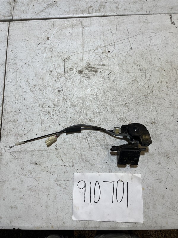 2001-07 TOYOTA HIGHLANDER REAR LIFTGATE TRUNK LOCK ACTUATOR S013N-BL500
