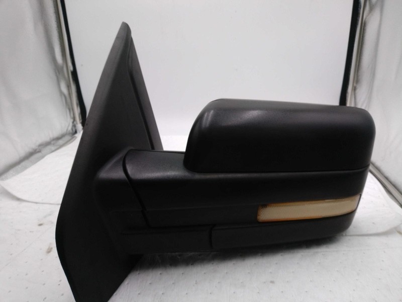 Used Left Door Mirror fits: 2006 Lincoln LT Power w/heat signal-flash w/o puddle