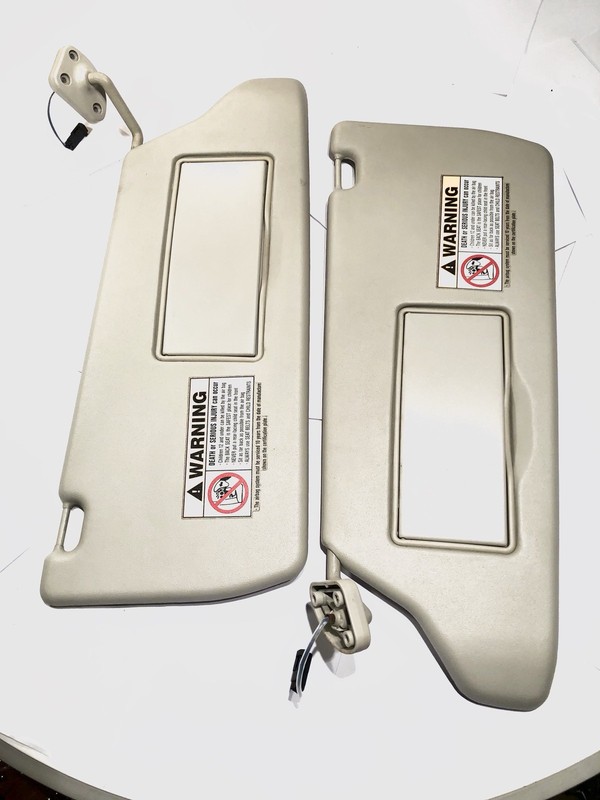 1999-2004 Land Rover Discovery Series II Driver/Passenger/ Sunvisor Bahama Beige
