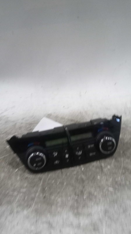 2017 Toyota RAV4 A/C Selector Switch OEM Grey 559000R110 104K Miles