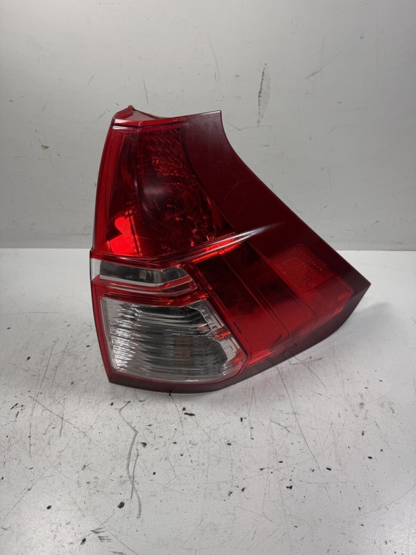 015-016 Honda CR-V Right Lower Tail Light Assembly 33500-T1W-A01 OEM