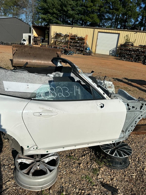 2018 FIAT 124 SPIDER RIGHT PASSENGER SIDE DOOR ASSEMBLY OEM WHITE A4D