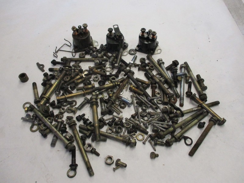 OMC Cobra 3.0L Sterndrive Nuts Bolts Screws Washers