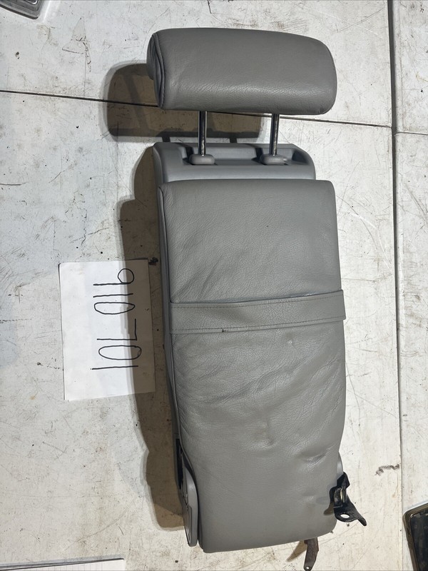 2005 Toyota Highlanderseat back Headrest Console 79157-48050