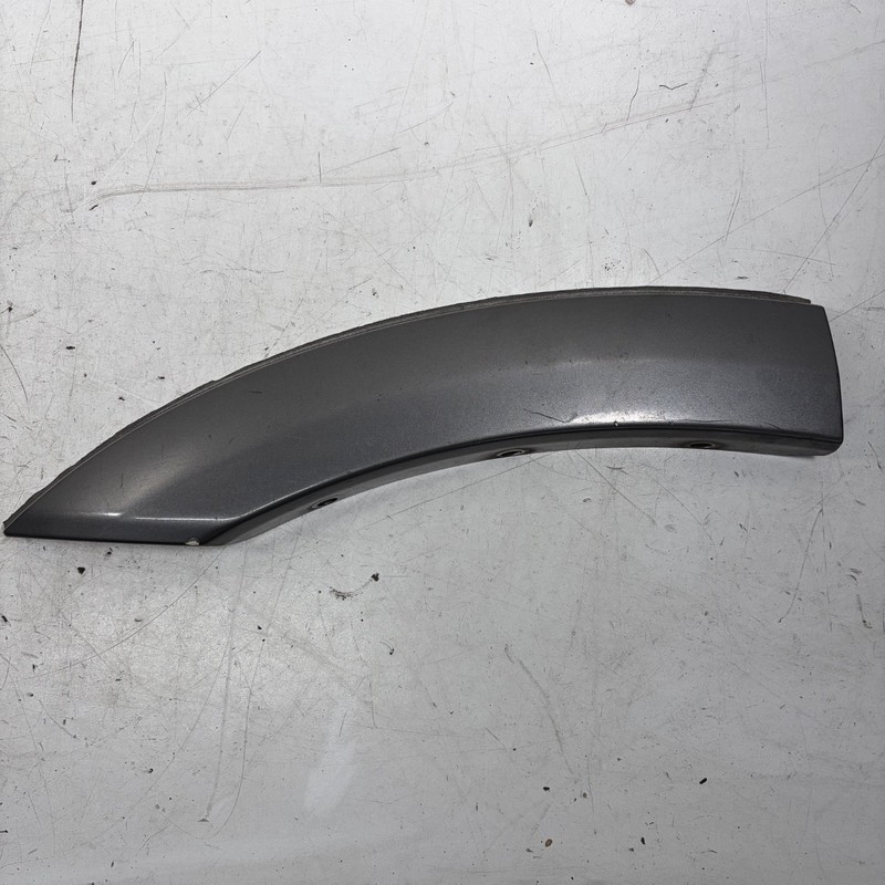 98-02 Honda Passport Right Rear Quarter Wheel Arch Trim Silver OEM