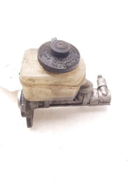 81-83 TOYOTA PICKUP 4CYL 2.4L RWD BRAKE MASTER CYLINDER ASSEMBLY