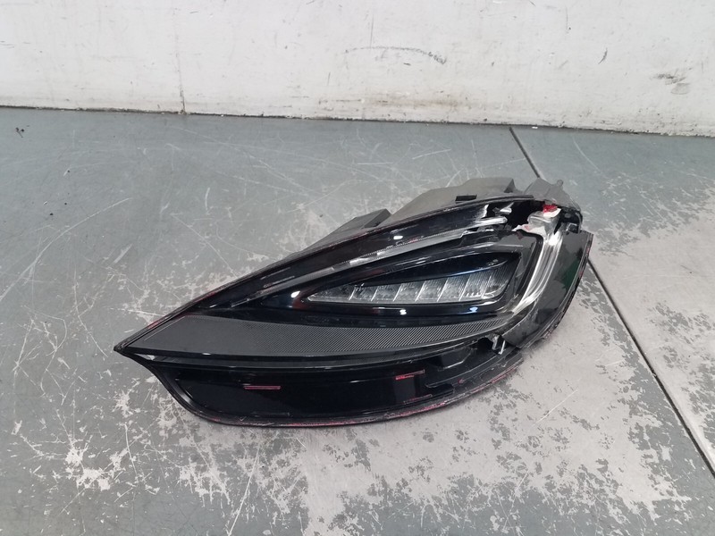 2016 Porsche 981 Cayman GT4 Right Tail Light - ** #1352 V9
