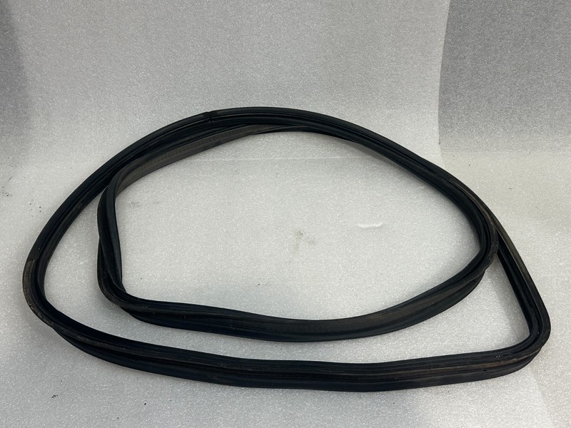 2013 2014 2015 2016 2017 2018 2019 LEXUS GS350 TRUNK JAMB WEATHERSTRIP SEAL