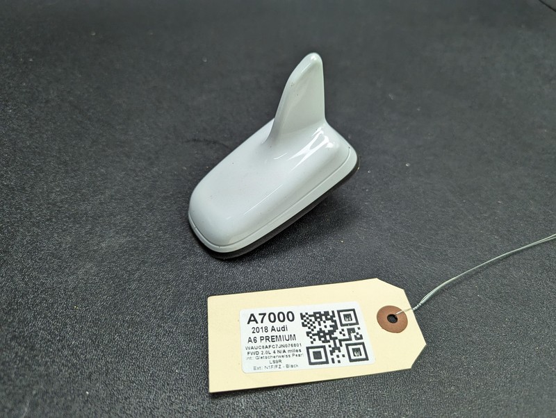Exterior Roof Radio Antenna 2018 Audi A6 4G0035503AF