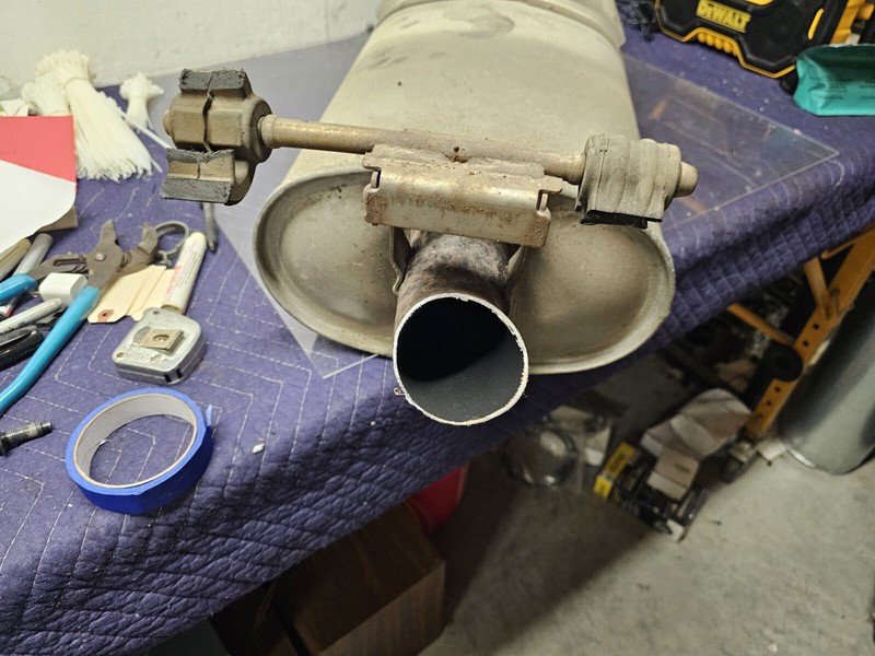 2017 - 2022 CHEVROLET COLORADO REAR EXHAUST SYSTEM MUFFLER SILENCER PIPE OEM