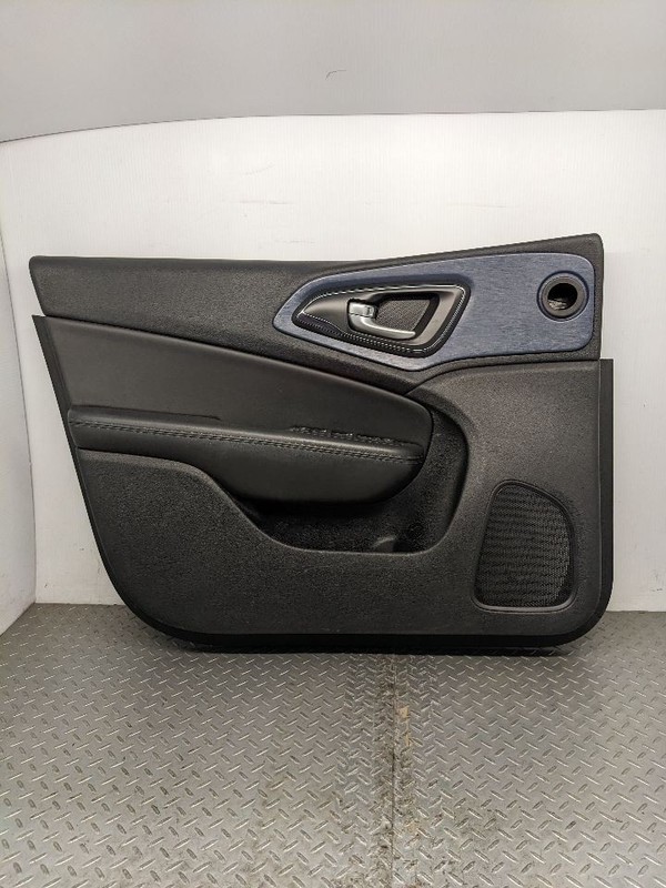 2015-2017 Chrysler 200 Front Driver Side Interior Power Door Panel OEM Bl1175527