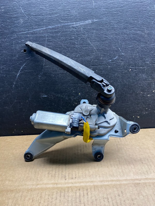 2007-2012 Kia Rondo Rear Glass Windshield Wiper Motor AB3958 DG