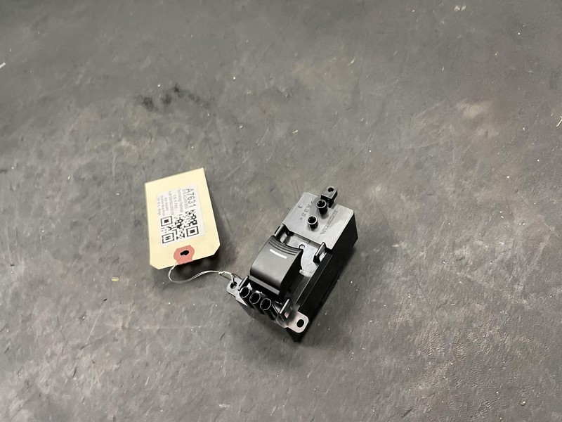 Rear Right Door Power Window Switch 2018 Acura MDX 35770-TZ6-H01 2014 - 2020