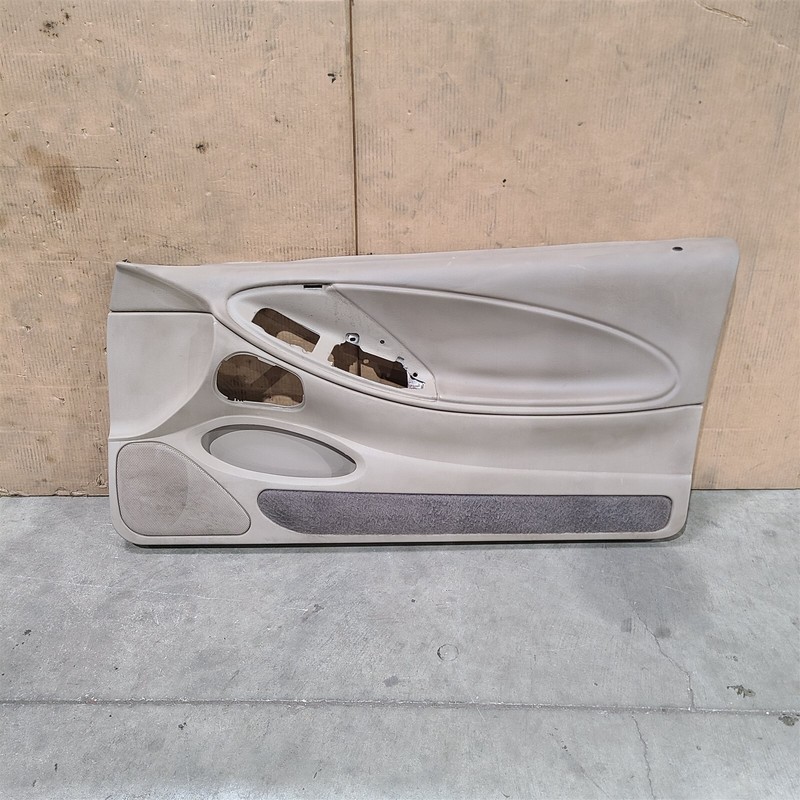 99-04 Ford Mustang Passenger Interior Door Panel Rh Aa7369