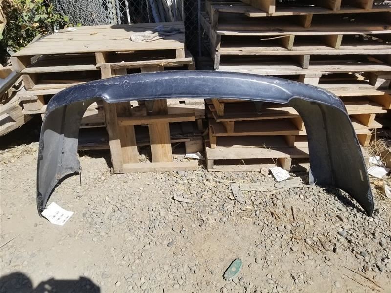 00 01 02 TOYOTA ECHO REAR BUMPER US MARKET SCRATCHES