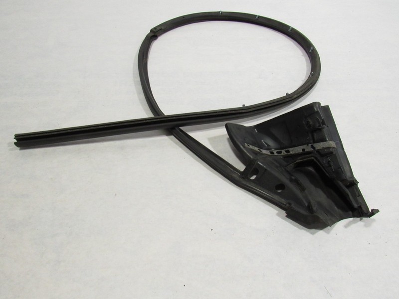 10-15 Jaguar XK XKR 2014 Right Passenger Door Lower Weatherstrip Rubber Seal ;:O