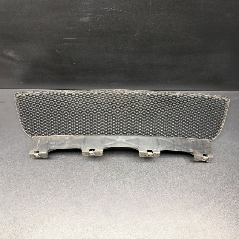 2007-2010 SATURN SKY Front Bumper Lower Grille Grill Mesh Trim OEM 10364296