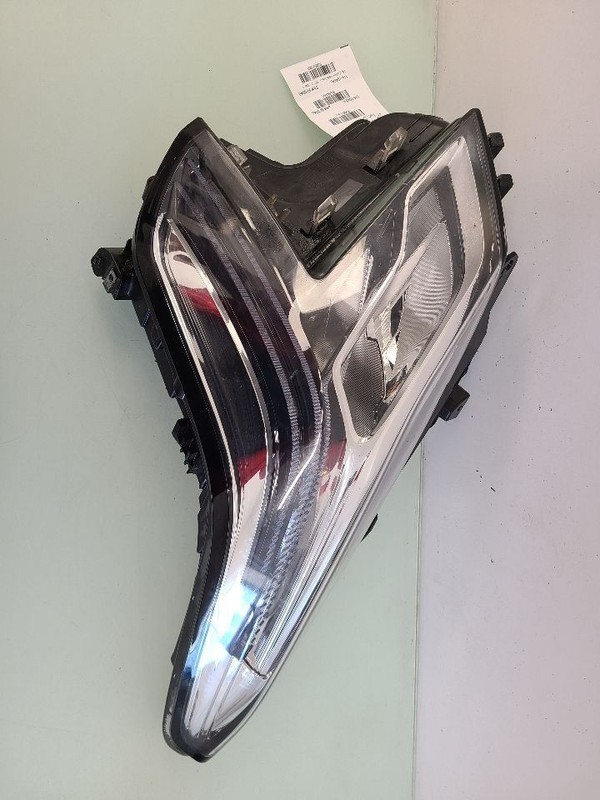 Driver Left Headlight Fits 18-19 XTS 591861