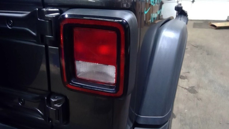 Passenger Tail Light Incandescent Fits 18-25 WRANGLER 1781259
