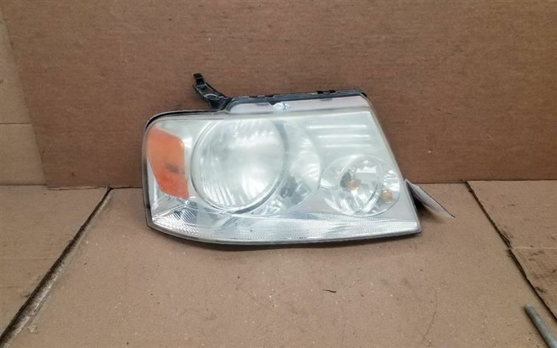 Passenger Headlight Bright Background Fits 04-08 FORD F150 PICKUP 235307