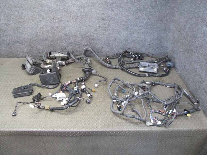 2014 INFINITI QX60 2.5L HYBRID ENGINE BAY MOTOR WIRE WIRING HARNESS W FUSE BOX