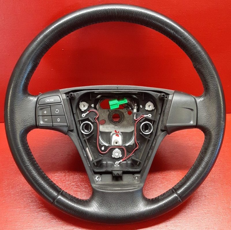 2004-2007 Volvo S40 Black Leather Steering Wheel W/ Cruise Control 8687334