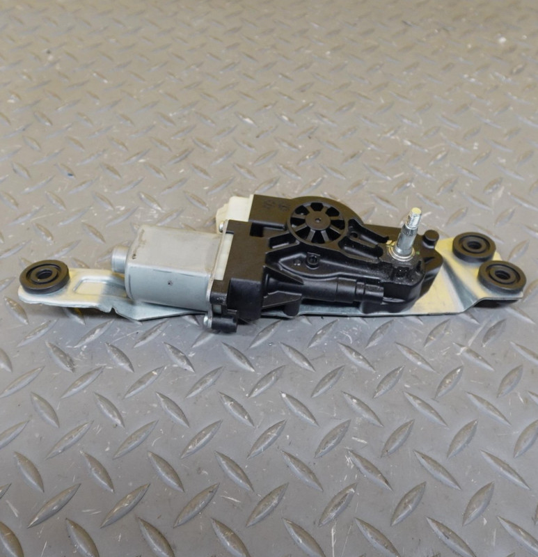 2022-2024 HYUNDAI TUCSON REAR BACK WINDOW WIPER MOTOR OEM 98700R5000