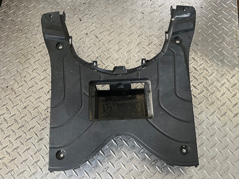 2022 Genuine Scooter Co. Urbano 50I Battery Tray Floor Panel Cover 50 I