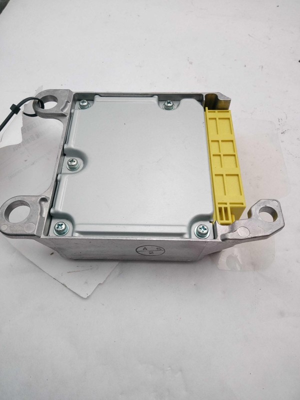 Used Air Bag Module fits: 2015 Lexus GS350 Air Bag air bag control under console