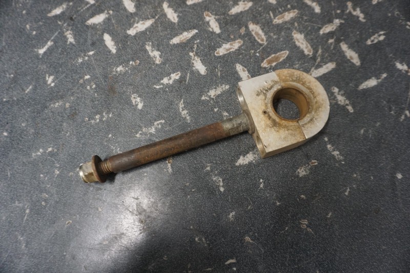 1998-2000 Ski-Doo MXZ 600 OEM Rear Suspension Pivot Block & Threaded Rod Ass'y