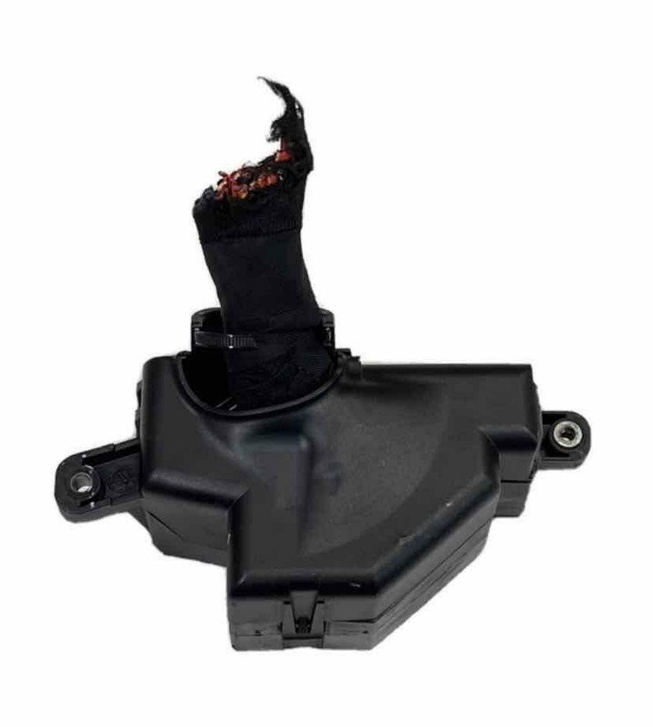 2012 2020 VOLKSWAGEN PASSAT JUNCTION BLOCK RELAY BOX OEM 1120098040101