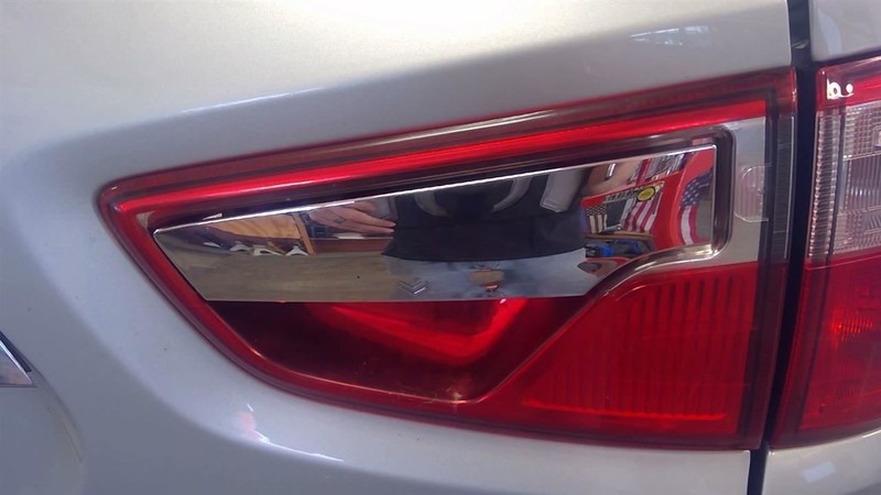 Passenger Tail Light S Model Bright Red Lens Inner Fits 18-22 ECOSPORT 3410525