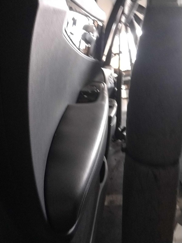 2016 KIA SORENTO Left Rear Door Grey 114K Miles OEM Part #7975166