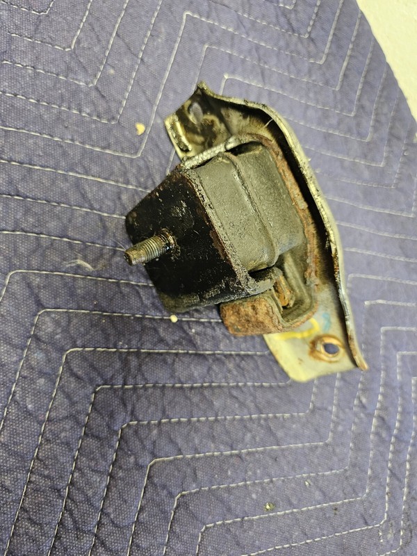 Impreza Engine Motor Mount Left Driver 2008 2009 2010 2011 2012