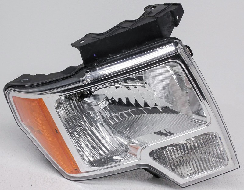 OEM Ford F150 Right Passenger Side Halogen Headlamp Tab Crack