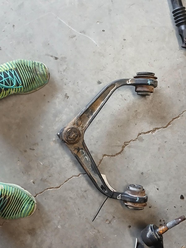 Driver Front Upper Control Arms with 2011-2019 Silverado Sierra 2500HD 3500HD